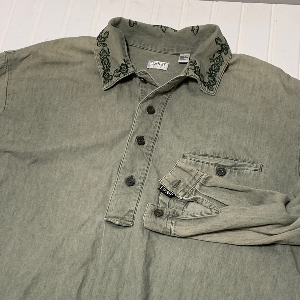 Vintage Espirit Men Popover Shirt - Embroidered Floral Collar Patina Chambray